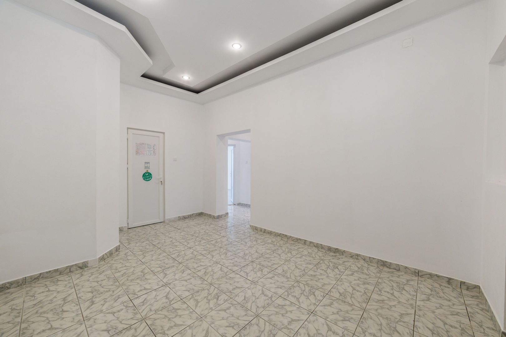 Proprietate multifunctionala | Doua cladiri | 581 mp | Pitesti - Poză 23