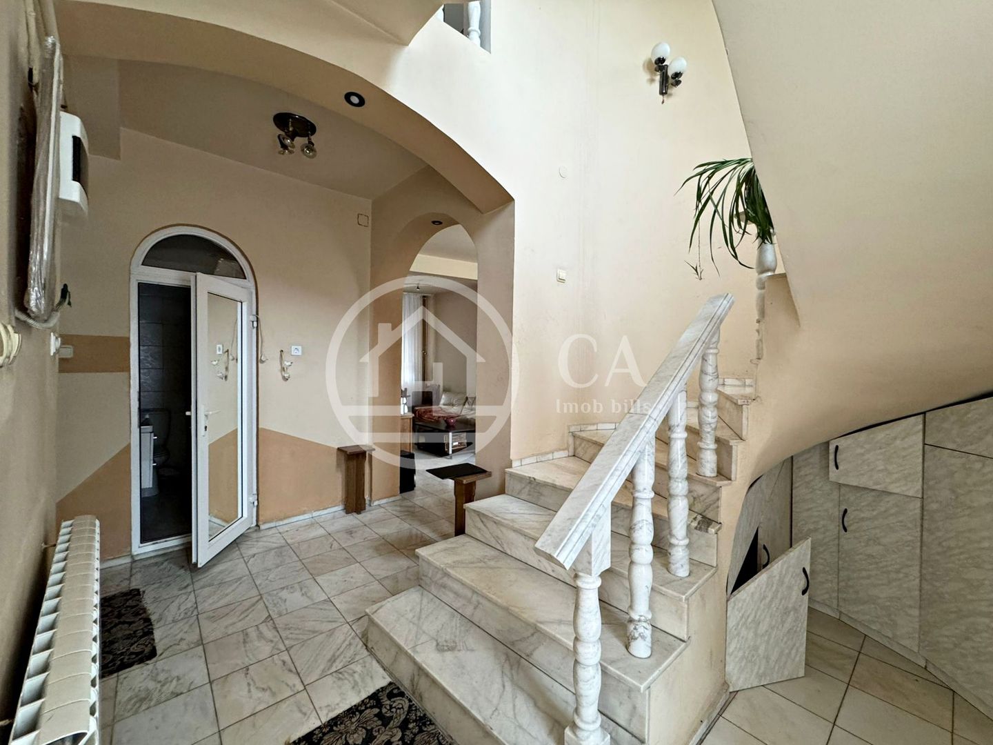 Casa cu 5 camere de inchiriat in Zona Centrala, Oradea - Poză 12