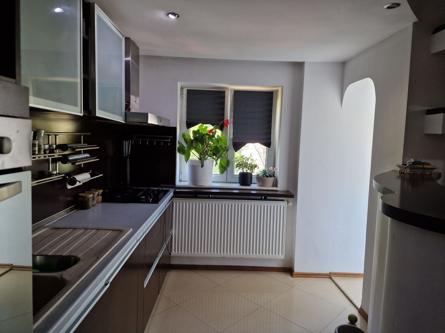 Apartament 3 camere mobilat, 82 mp, 2 bai, bloc 1988, Drumul Sarii - Poză 14