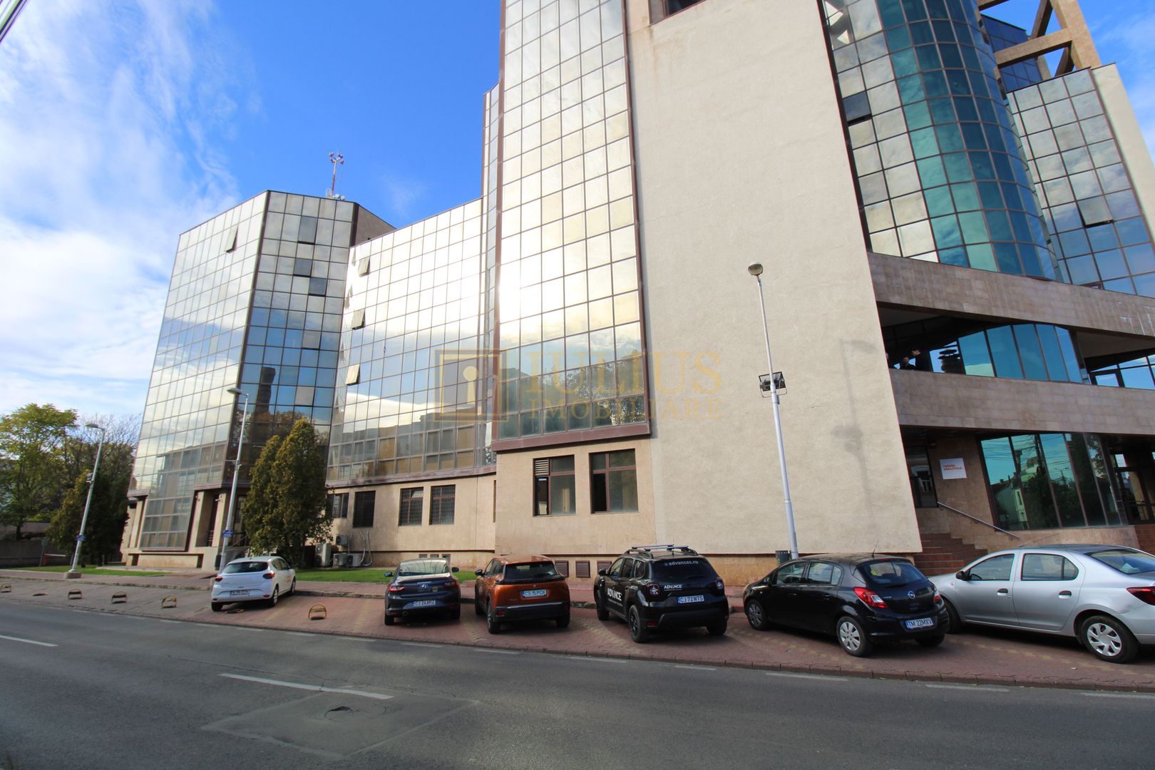 Cladirea Enel, 33 mp, Luminos. - Poză 2