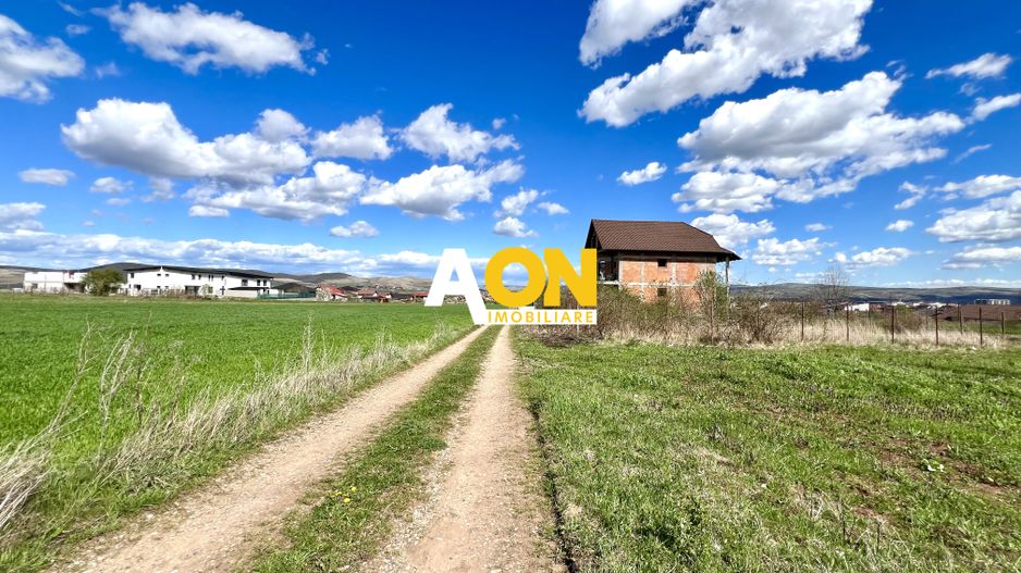 Teren de vanzare, 39ml deschidere, 1300mp teren, zona Micesti - Poză 2