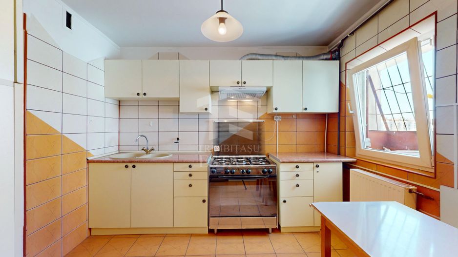 3 CAMERE, 78,4 MP | BLOC DIN 1990, ANVELOPAT | DOAMNA GHICA - Poză 11