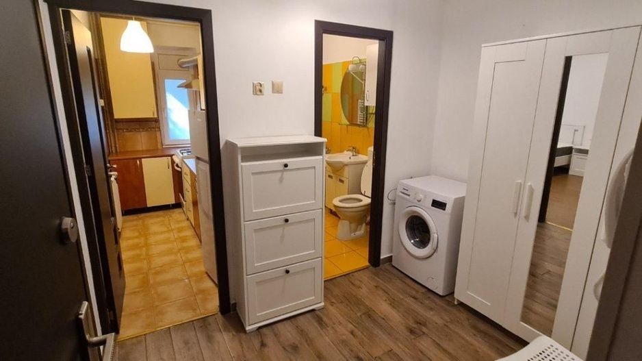 GARSONIERA PIATA SUDULUI, BUCATARIE INCHISA, MOBILAT/UTILAT MODERN - Poză 6