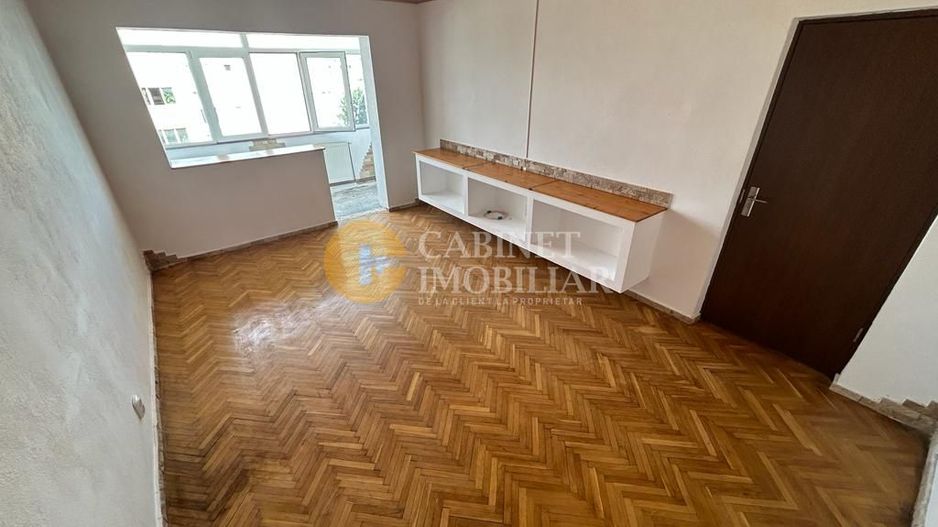 Piata Voievozilor 2 camere decomandat 54mp - Poză 3