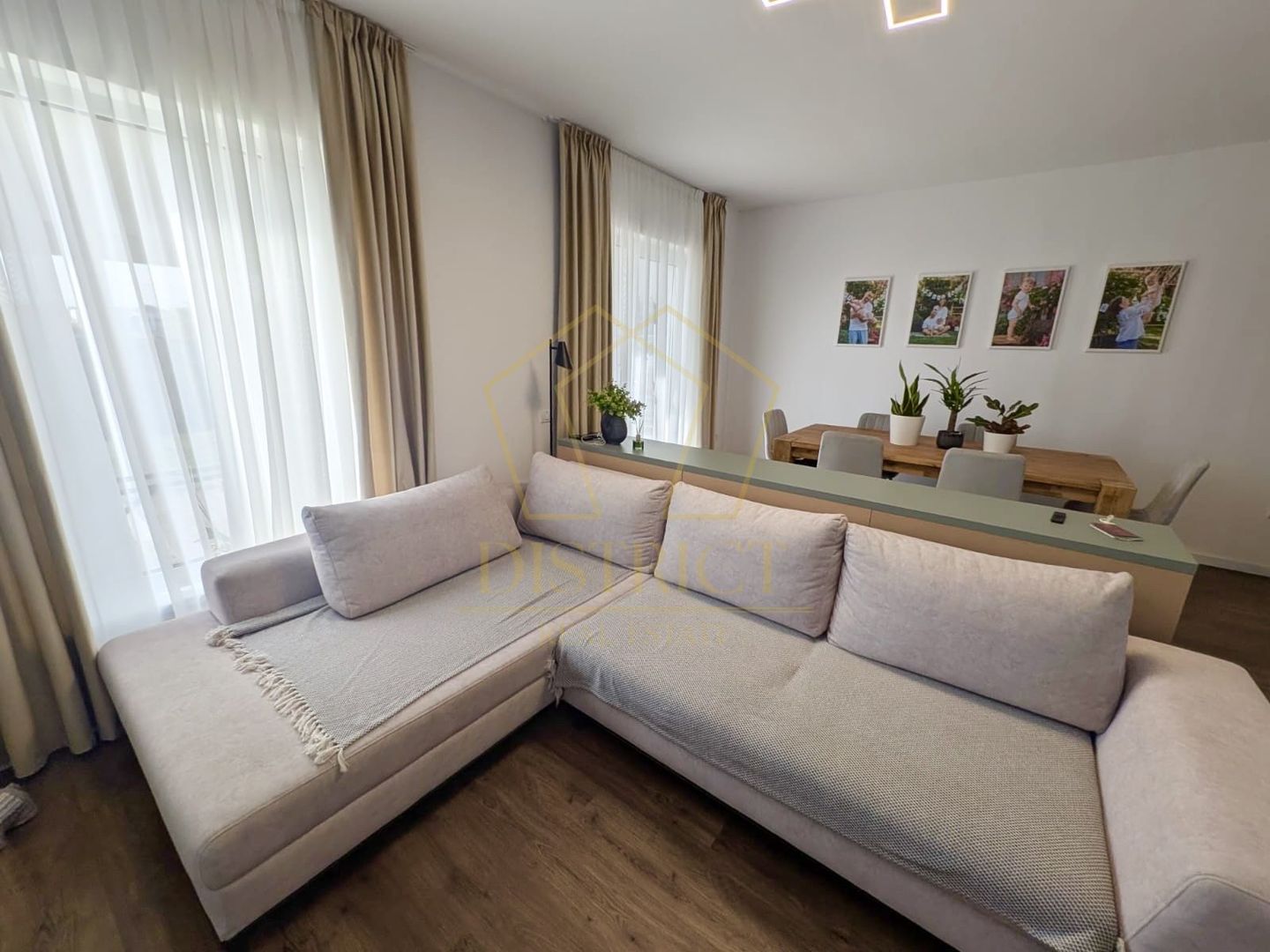 Duplex modern cu 4 camere | Giroc | Restaurant Daf - Poză 2