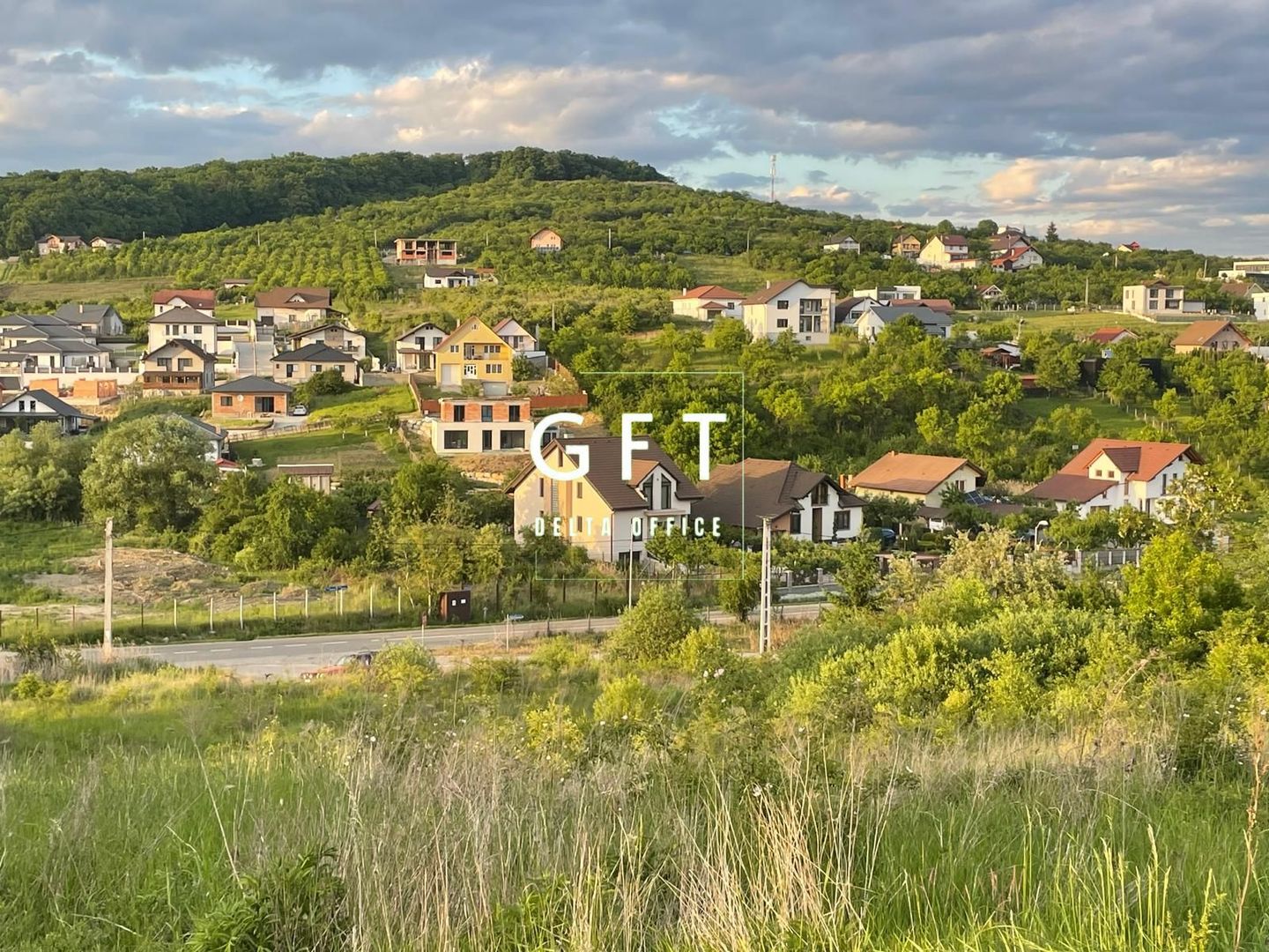 Teren de vanzare strada Soarelui - Poză 1