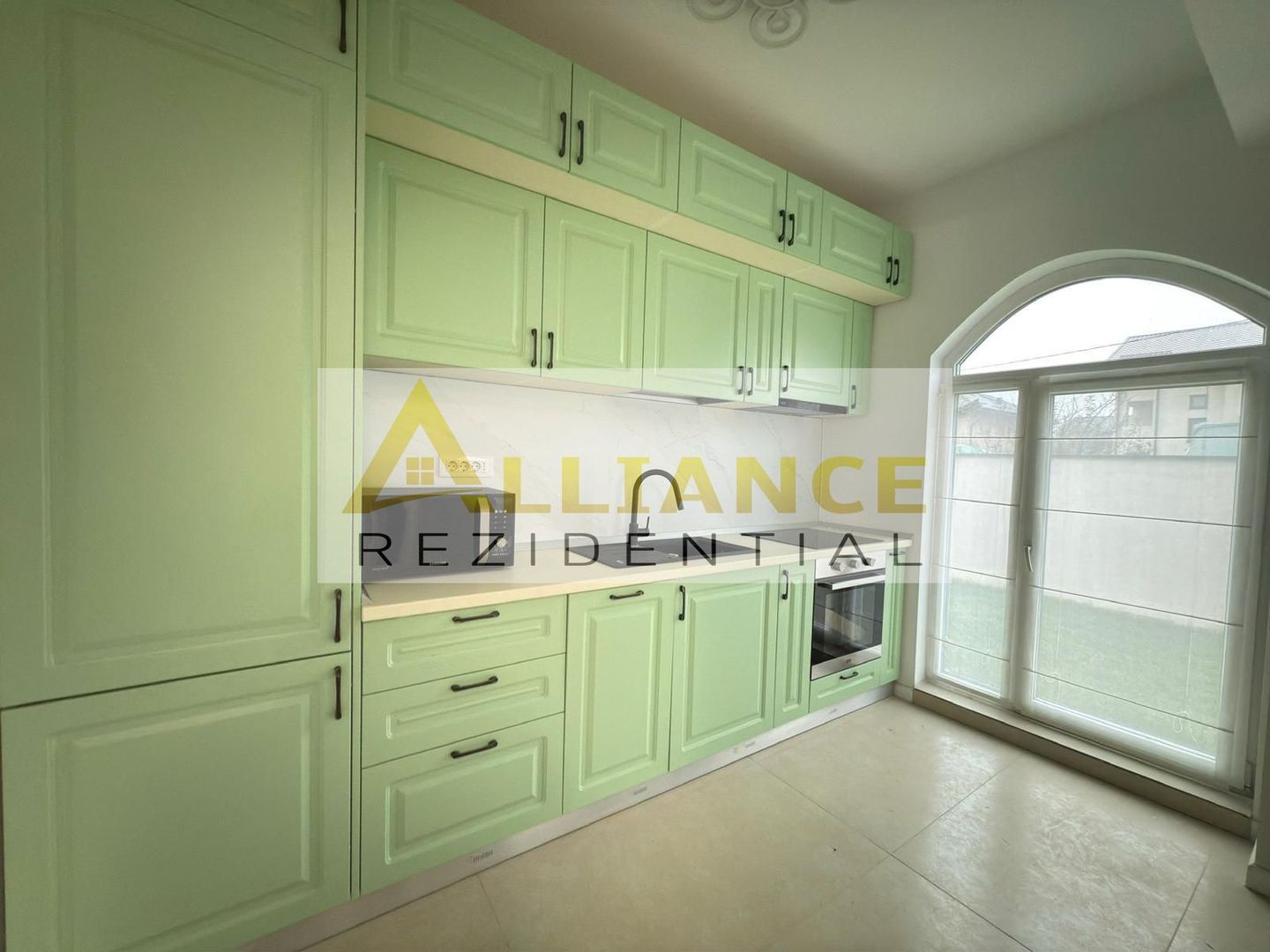 Complex rezidential | P+1E | 5 camere | 3 Bai - Poză 10