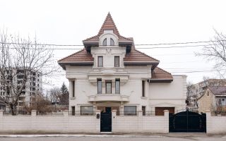 Vânzare, casă, 3 nivele, 300 mp+7,2 ari, str. Chișiniău, Cricova - Poză 1