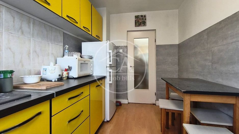 Apartament de închiriat cu 3 camere în zona Centrala, Oradea - Poză 8
