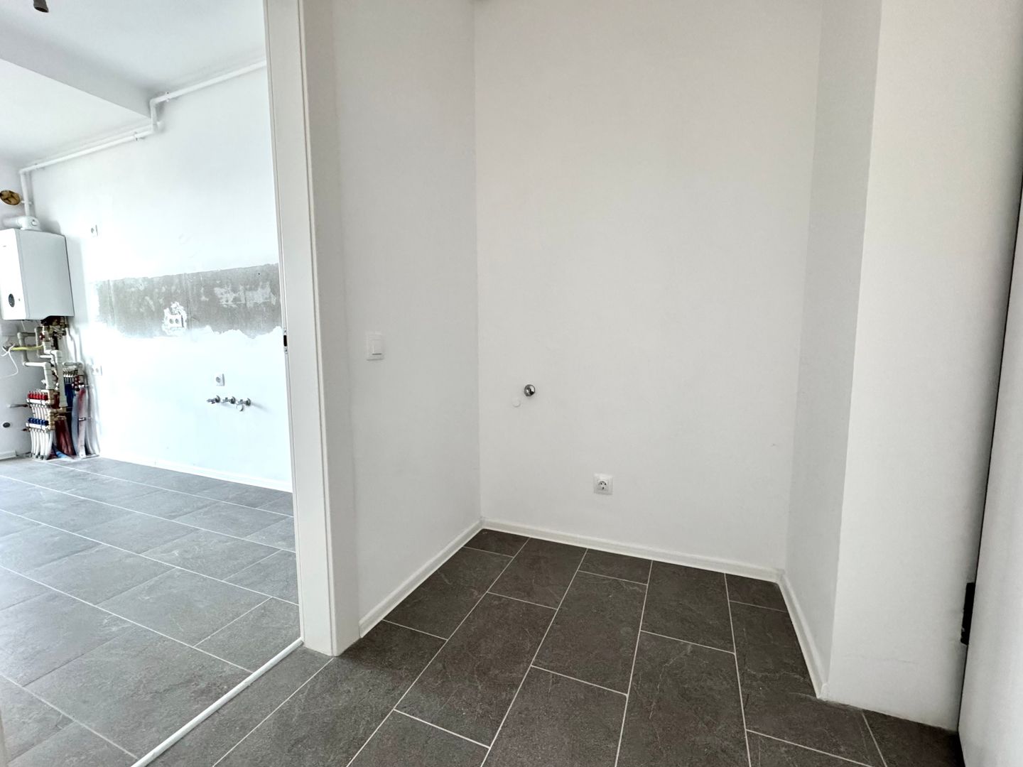Apartament 4 camere Decomandat + Grădină Proprie - Atria Urban Resort - Poză 4