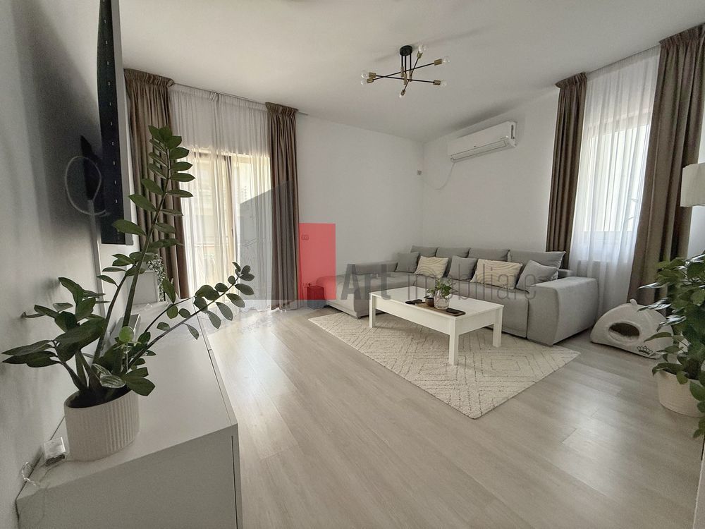 Apartament 3 camere, 80 mp si parcare inclusa Padurea Roşu -Militari - Poză 1