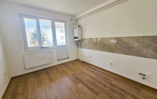 Apartament cu o camera, 40 mp utili + balcon 10 mp, etaj 1, Cetate
