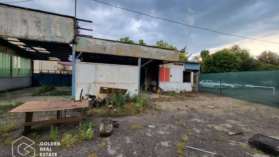 Casa cu teren 1600 mp, Lipova - Poză 3