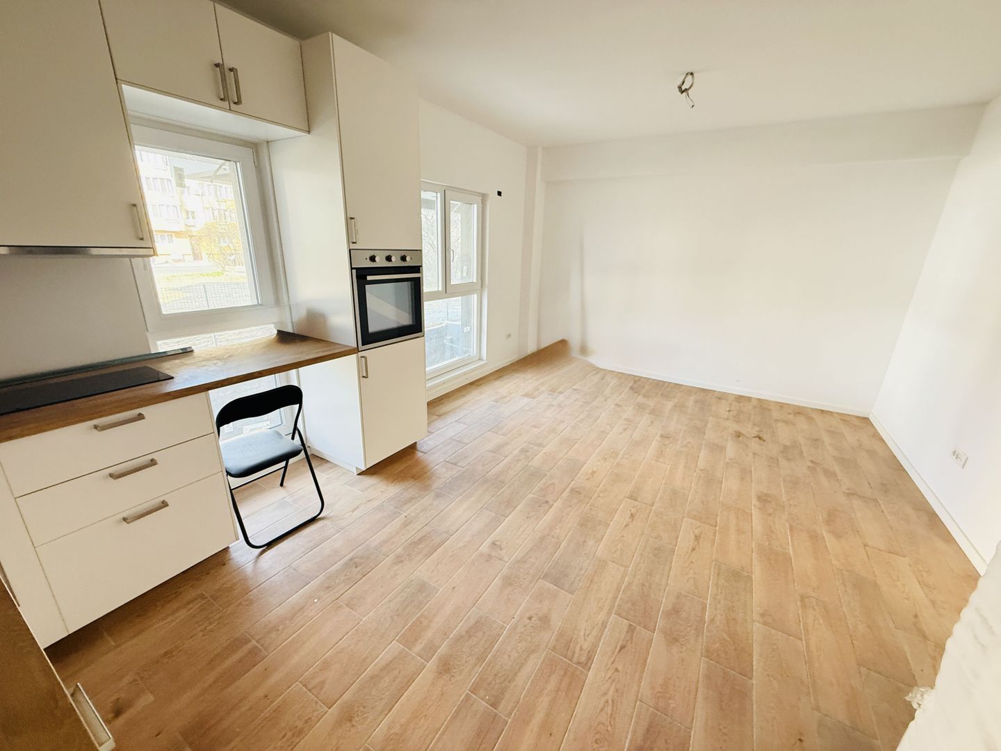 Soarelui- Sud Plaza | 2 Camere | Loc De Parcare. - Poză 4