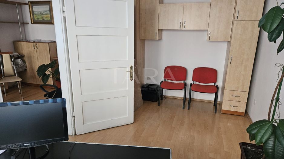 Apartament cu 2 camere, Zona Centrala - Poză 1