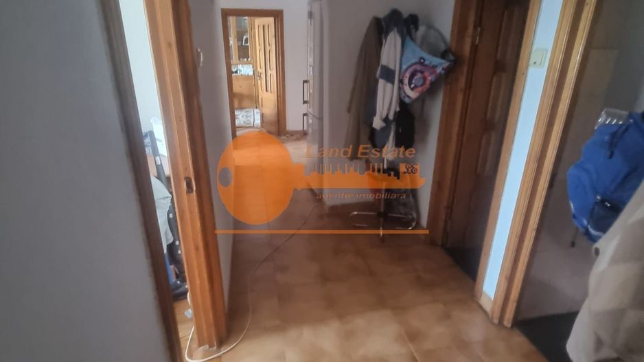 Apartament cu 4 camere in Politehnica - Poză 4