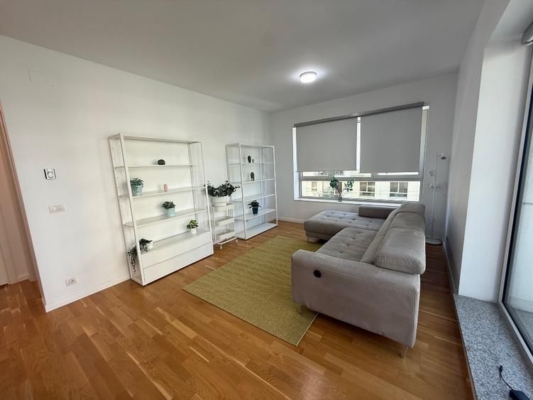 2 camere | Luxuria Residence | Expozitiei | Domenii - Poză 2