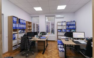 Apartament amenajat si utilizat ca si spatiu de birou aproape de Tribunal! - Poză 14