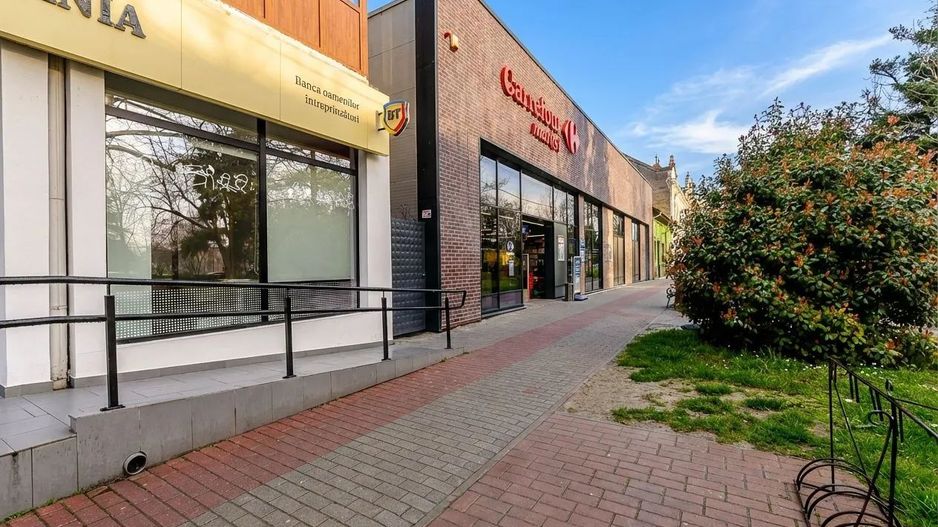 Spațiu comercial premium cu chiriaș stabil (Carrefour Market) Nădlac - Poză 2