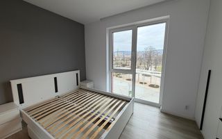 Apartament 3 camere cu priveliște spre parc – zona semicentrala - Poză 4