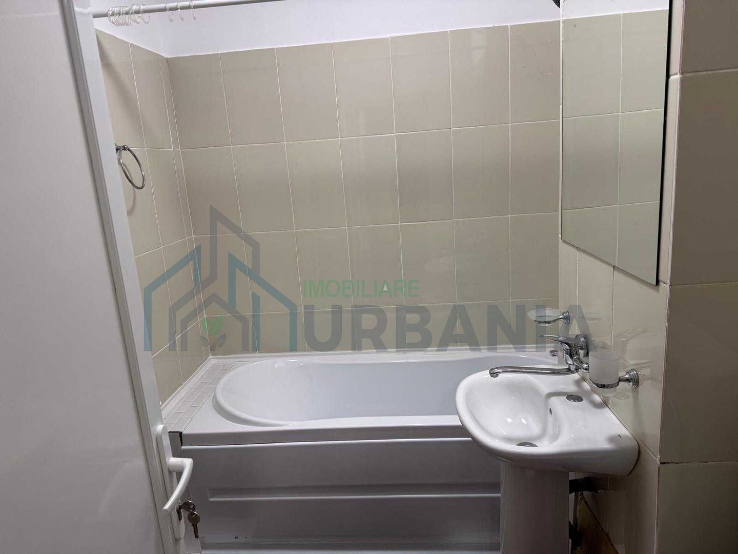 Proprietar ofer spre inchiriere apartament cu o camera - zona gara/pasaj ocrav bancila - Poză 8