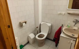 Casa/Vilă  aproape de pădure Vâlcele + 1235 m² teren 160.000 EURO - Poză 13