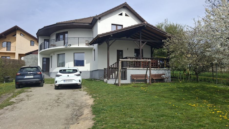 Casa solara si spatioasa, curte 700 mp - Cisnadie - Sibiu - Poză 14