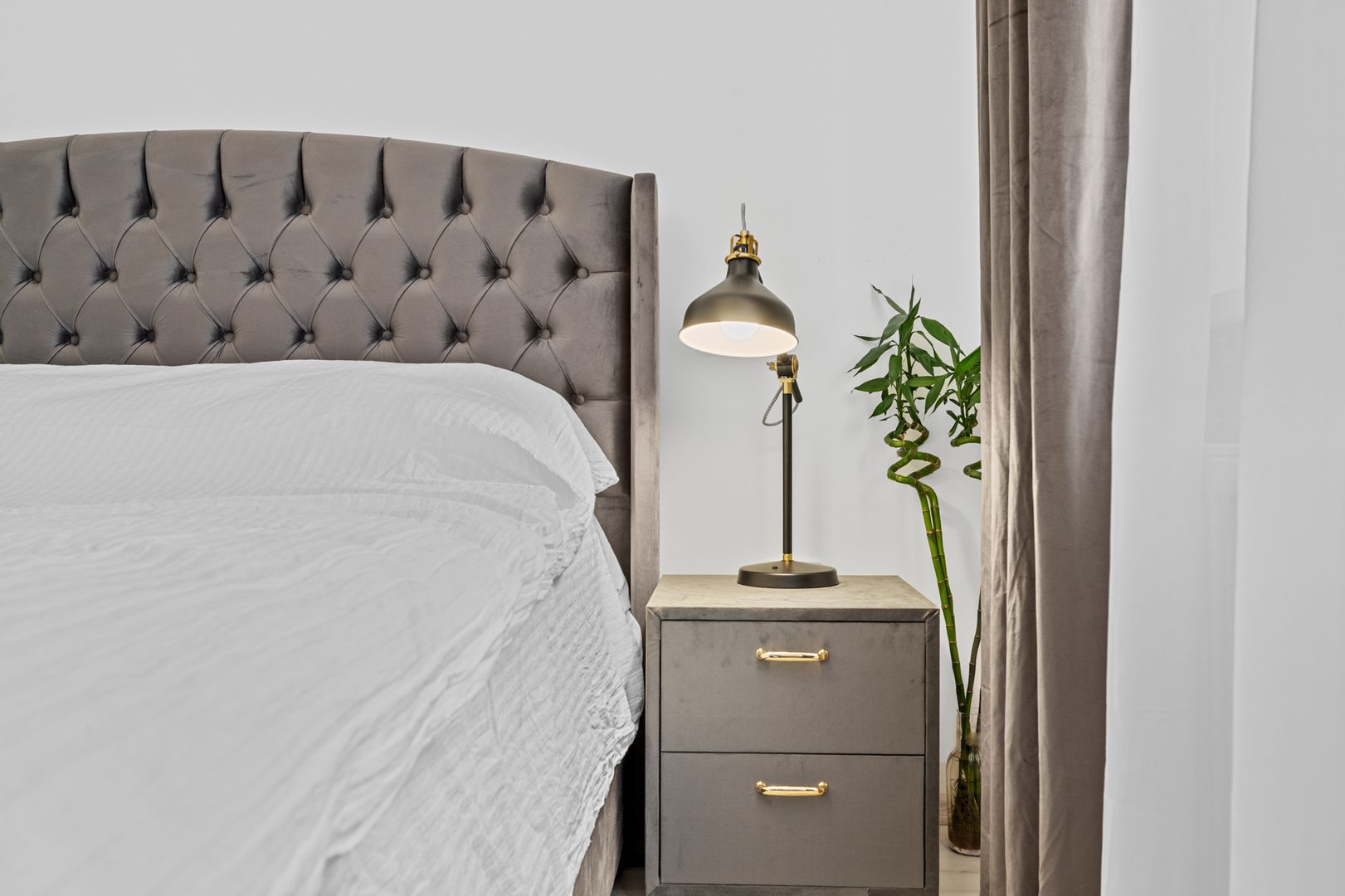 Proprietate premium cu design elegant și multiple upgrade-uri - Poză 21