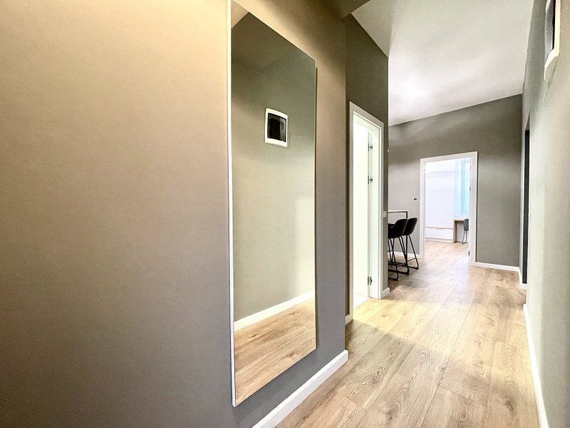 Elegant, finisaje premium, locație deosebita - 3 camere  în Bălcescu - Poză 21