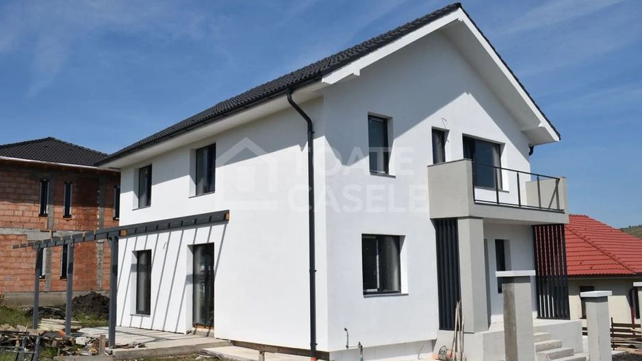 Casă individuală, 5 camere – 4 dormitoare, 3 băi, teren 700 mp - Poză 3