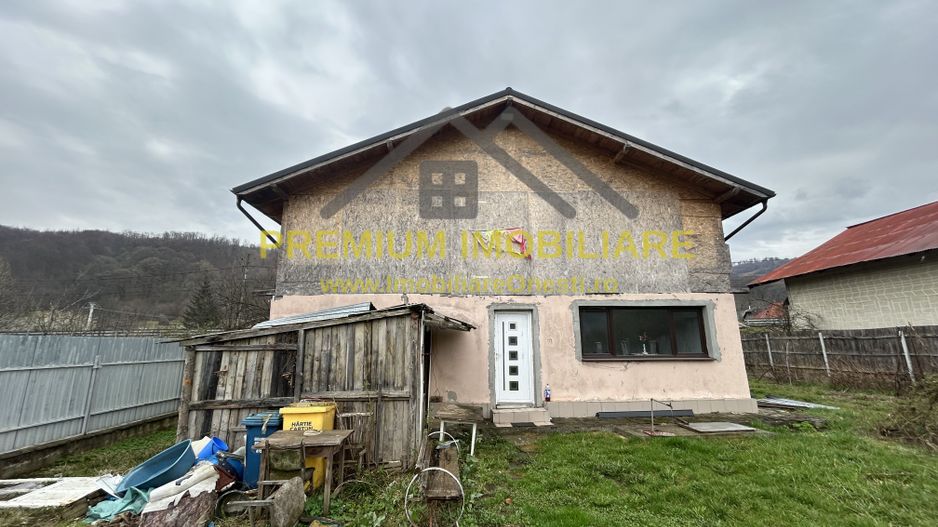 Casa de vanzare in Slanic Moldova . - Poză 12