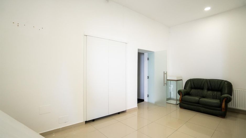 Spatiu comercial birouri/cazare Episcopia - Poză 7