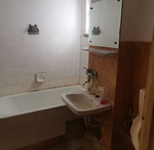 Inchiriere apartament 4 camere pentru cazare muncitori - Poză 4