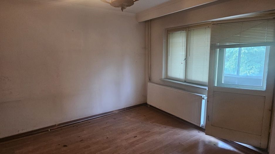 Apartament spațios 3 camere, 2 băi și 2 balcoane – Craiovei, Gh. Doja - Poză 11