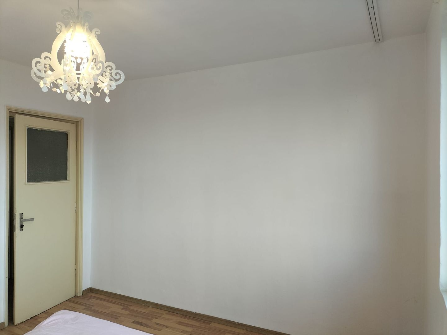 Inchiriere apartament 2 camere zona 1 Mai langa statia Metrou - Poză 7