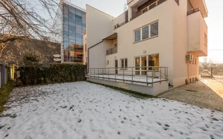 Vila ***400mp*** + Curte Proprie // zona Aviației - Poză 38