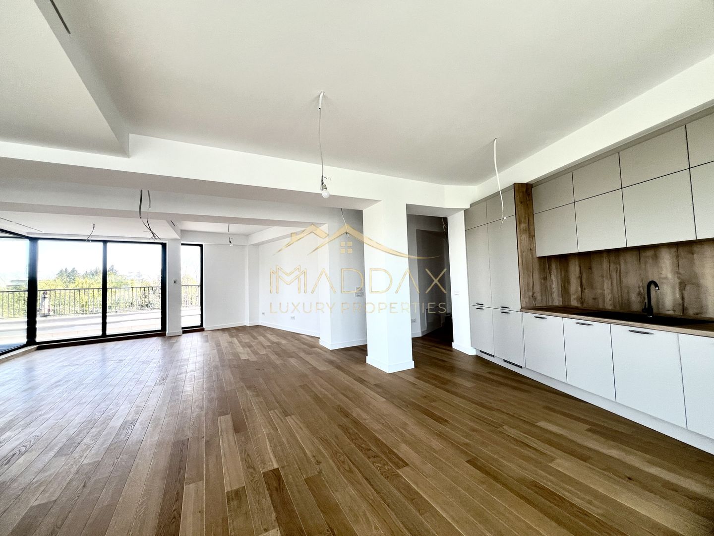 Apartament de Inchiriat | Iancu Nicolae | 154 mp | Terasa 150 mp | - Poză 2