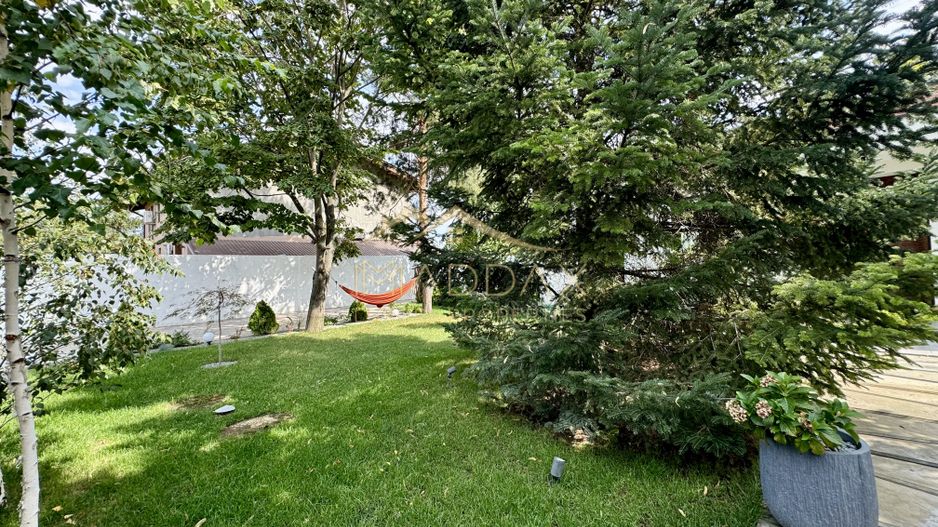 Vila cu 5 camere // * 565 mp gradina* // Tunari - Poză 90