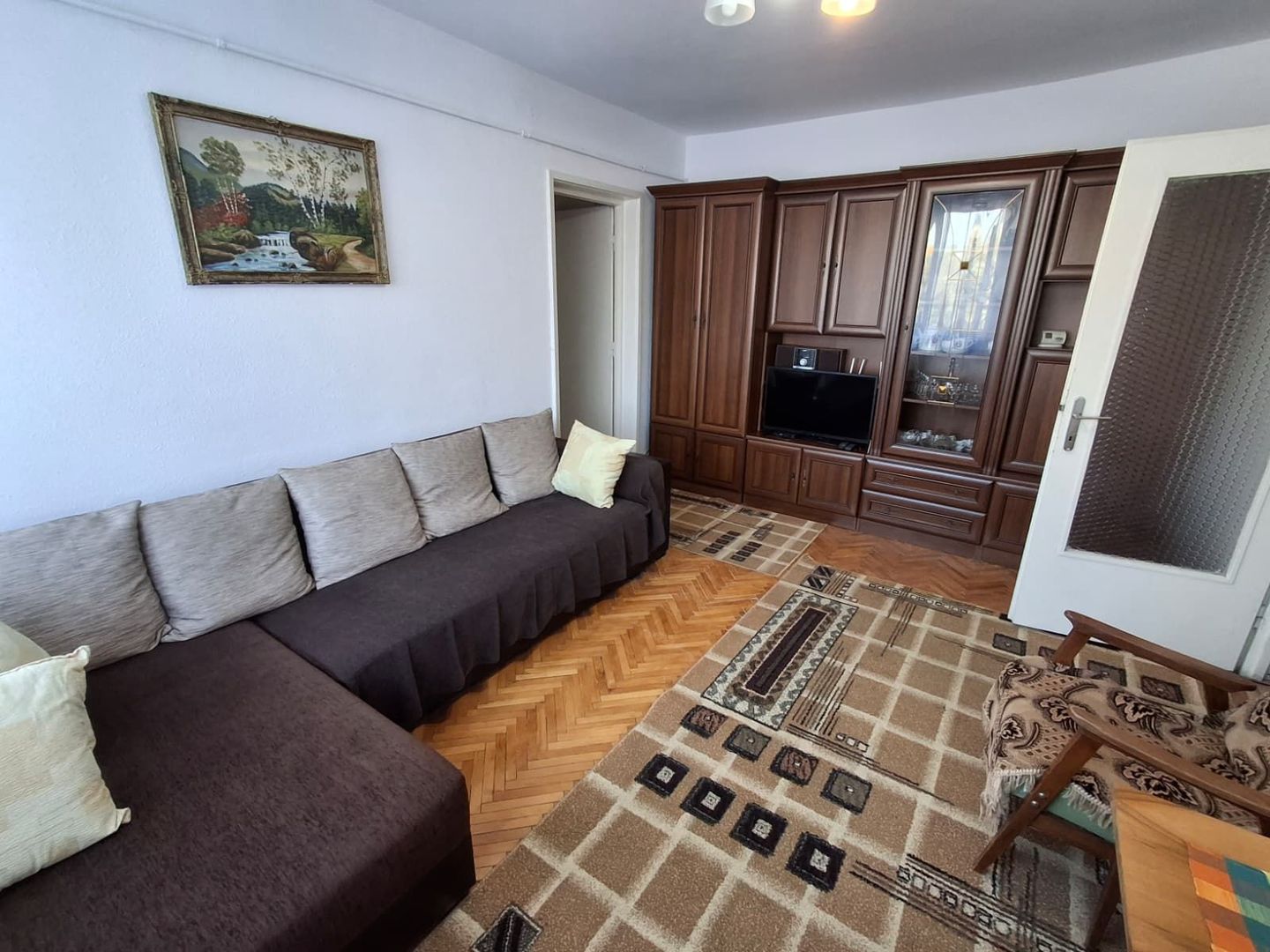 Apartament cu doua camere de inchiorat in Gheorgheni - Poză 1