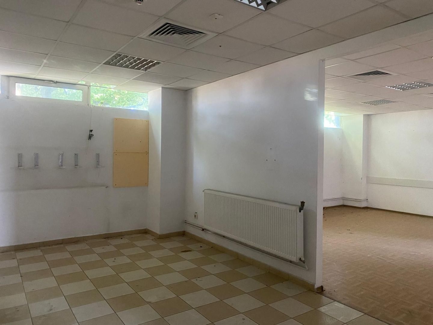 Oportunitate! Inchiriere birouri si spatii de depozitare in Targoviste - Poză 5