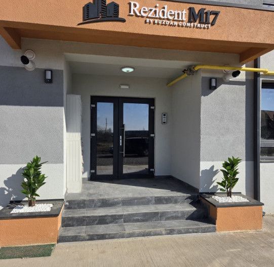 De vanzare 2 apartamente cu 2 camere Micro 17, bloc nou, etaj 3, 96.000 E - Poză 1