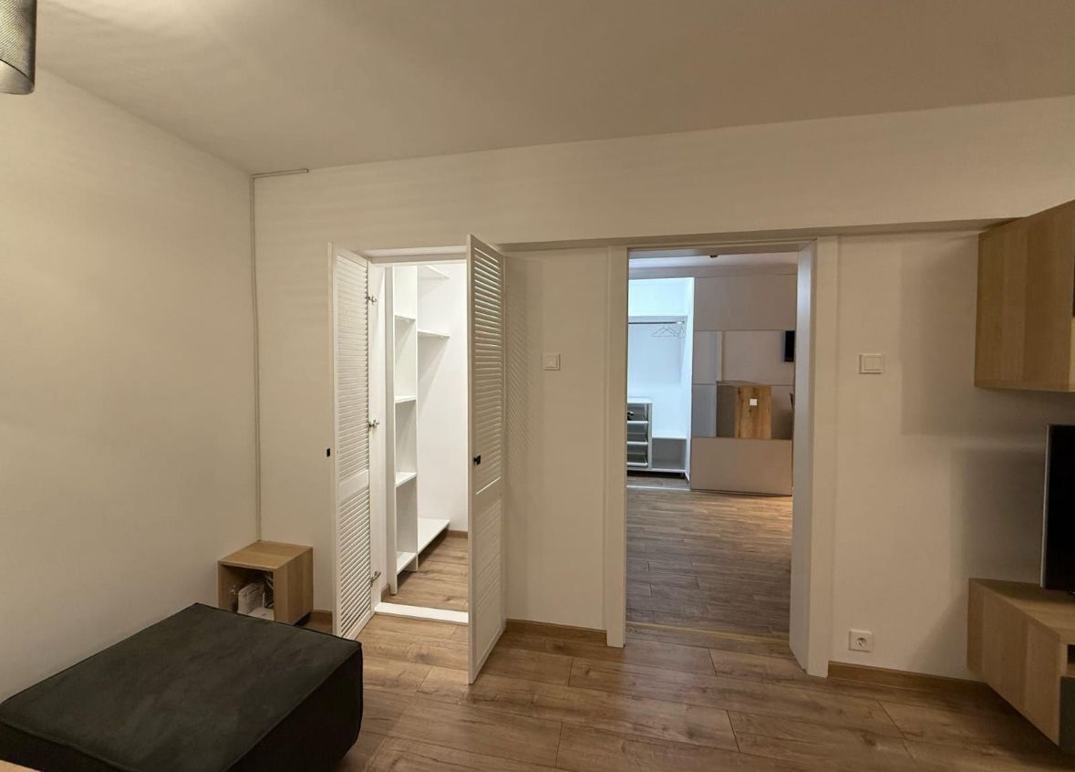 AP. 2 CAMERE P-TA ALBA IULIA, MASINA SPALAT VASE, METROU 10 MINUTE - Poză 6