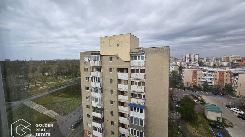 Apartament cu 5 camere ,Micalaca, zona 300 - Poză 11