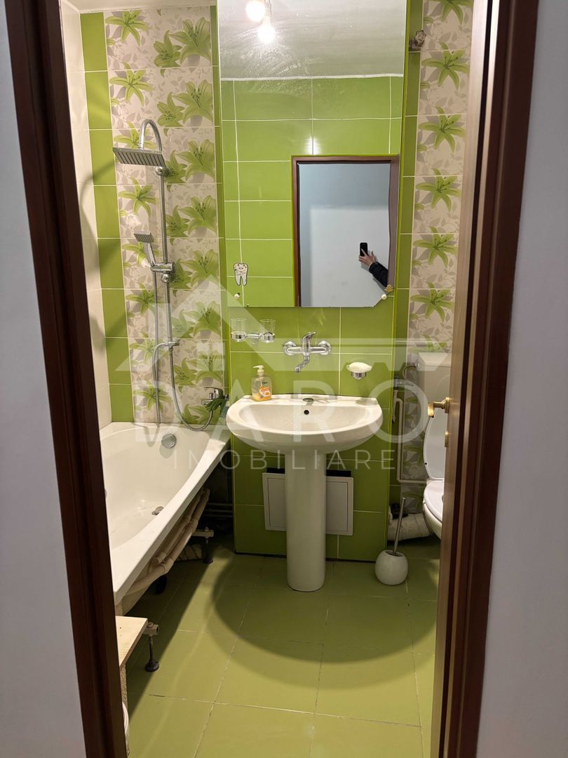 INCHIRIERE Apartament spațios cu 3 camere în zonă centrală - Poză 7