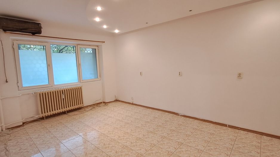 Apartament 3 camere Pantelimon, bloc reabilitat, statii stb si metrou - Poză 6