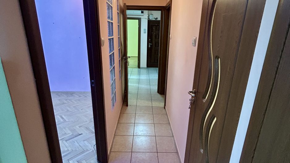 Apartament 3 camere Bulevardul Stefan cel Mare - Poză 4