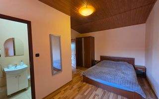 Casă Vilă cu 9 camere și piscină încălzită în localitatea Cornu - Poză 21
