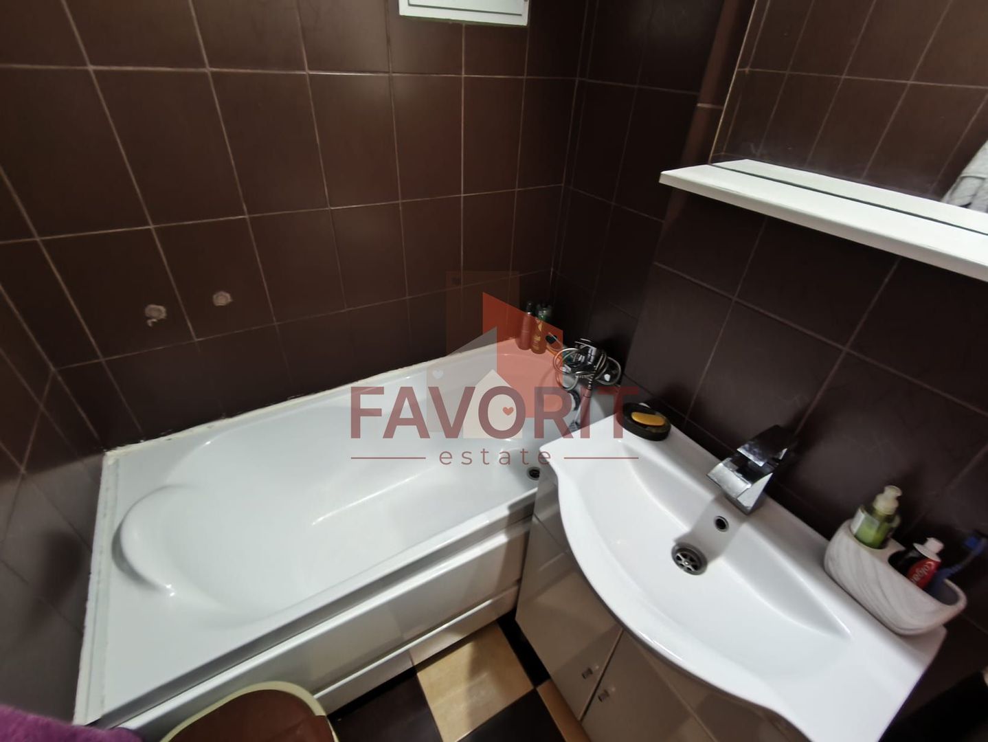 2 camere | centrala proprie | mobilat si utilat | zona excelenta | - Poză 12