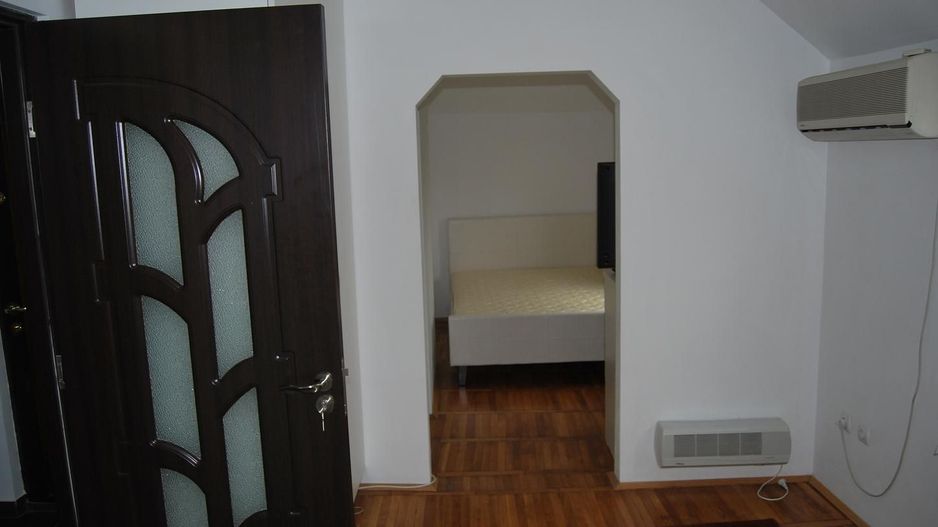 2 camere| DOROBANTI-RADU BELLER - Poză 3