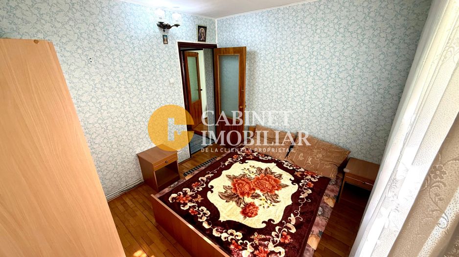 3 Camere - Liber - Etaj 1 - Tesatura - Poză 3